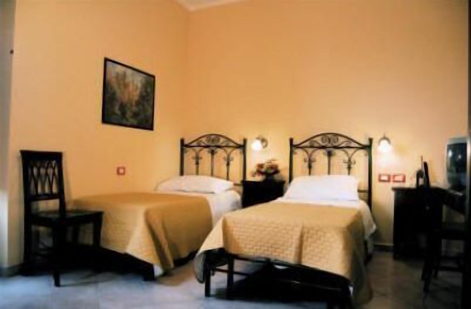 Hotel Columbia Palermo Exterior photo