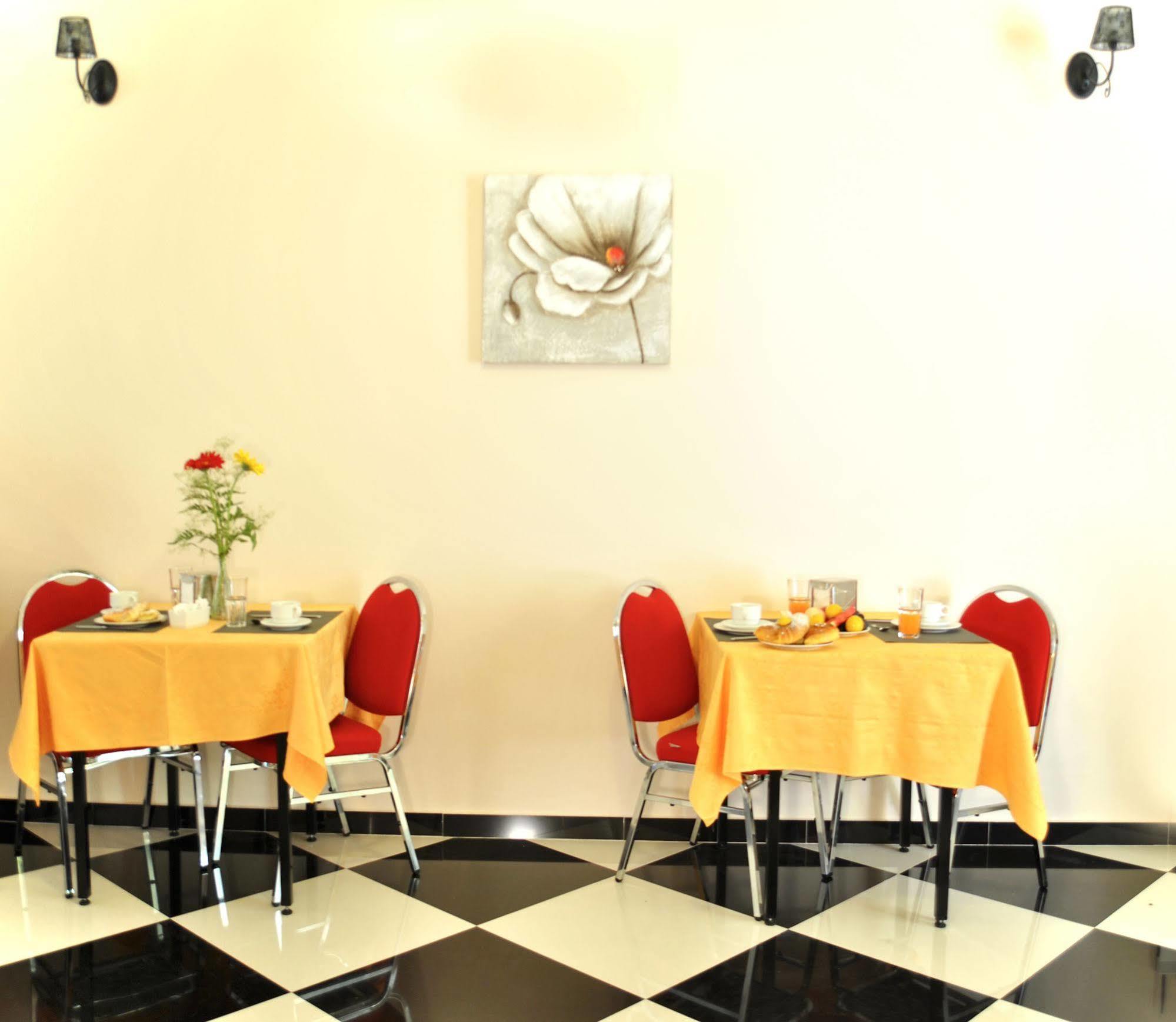 Hotel Columbia Palermo Exterior photo